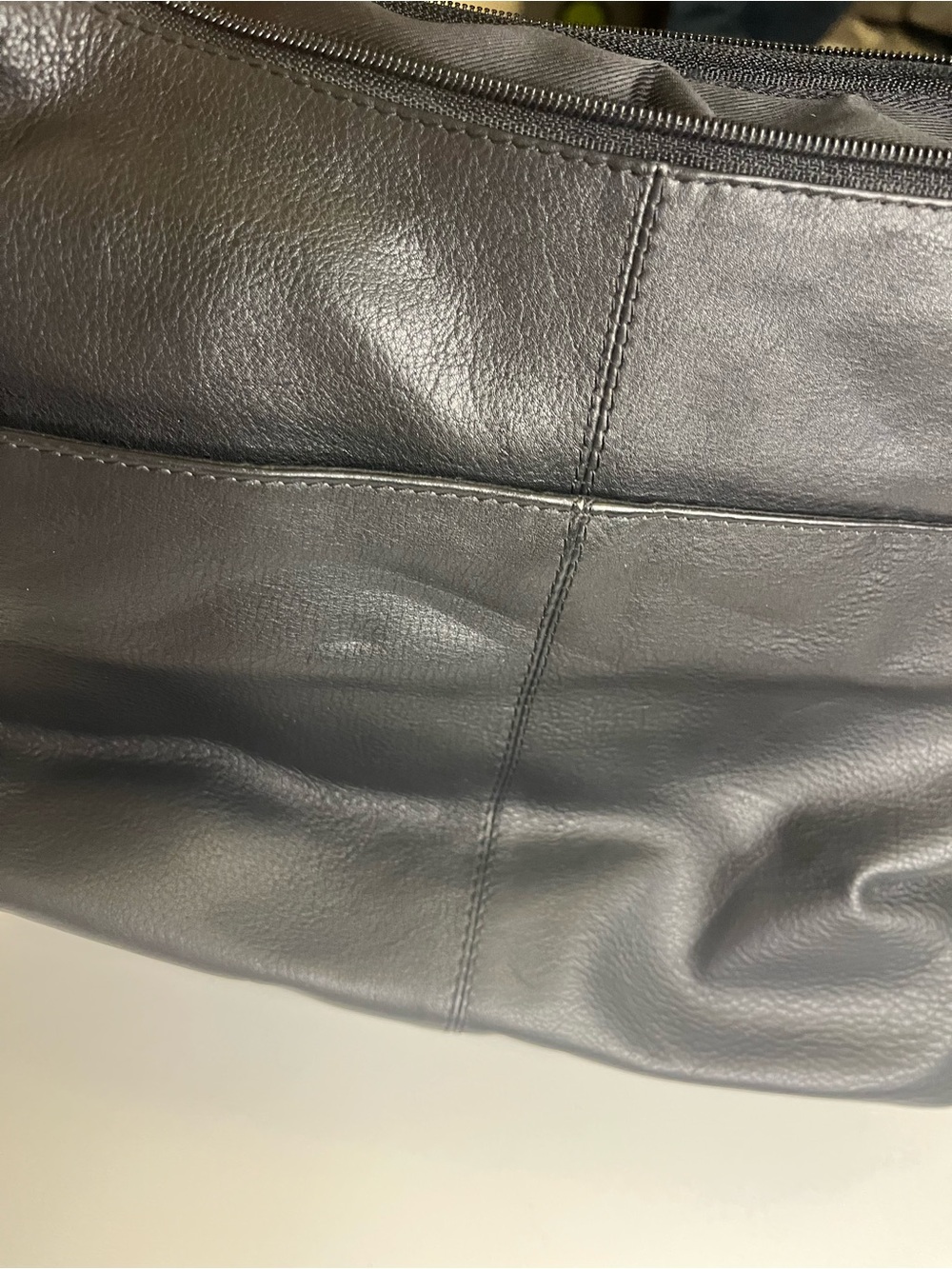 Great American Leather Works Shoulder Bag; 100% Genuine Leather Exterior - Picture 6 of 6